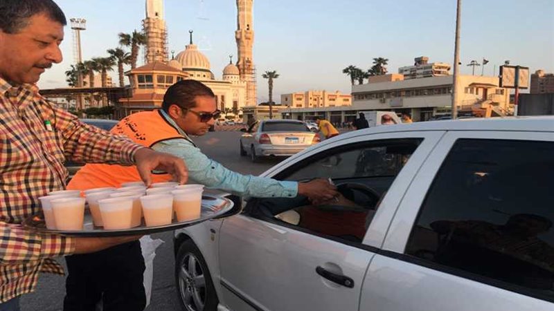 وجبة إفطار للعاملين