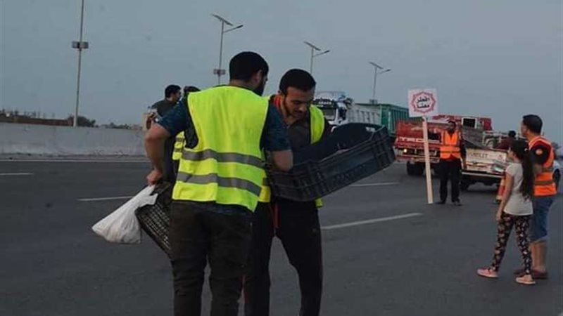 لحوم وكفتة وعصائر..