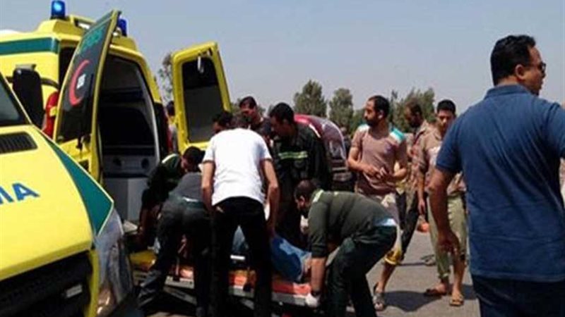 مصرع ٣ أشخاص وإصابة