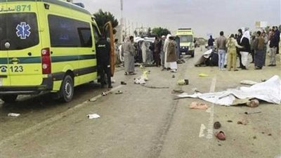 إصابة 19 شخصًا في تصادم سيارتين بالمنيا