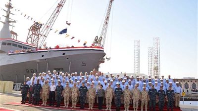 رئيس الأركان يشهد مراسم تدشين الفرقاطة المصرية الثانية 