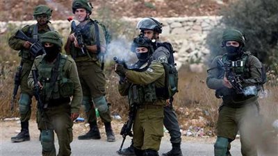 الاحتلال الإسرائيلي يحتجر 7 صحفيين وناشطا حقوقيا شمال الضفة الغربية