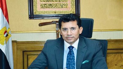 وزير الشباب يتفقد تطوير مركزي شباب الصفا والوفاء بالجيزة