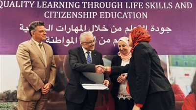 وزير التعليم يشهد حفل تكريم خبراء مركز تطوير المناهج بالتعاون مع 