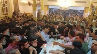 تشييع جنازة كاهن كنيسة قتل على يد عامل أمن بشبرا الخيمة