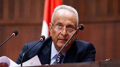 تجميد لجنة الوفد في العبور وإعادة تشكيلها