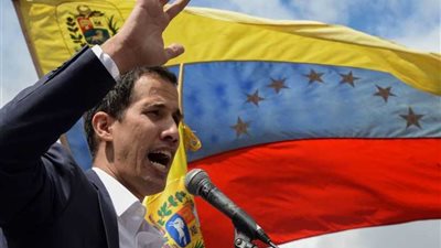 زعيم المعارضة الفنزويلي: جميع الخيارات مطروحة على الطاولة للإطاحة بمادورو