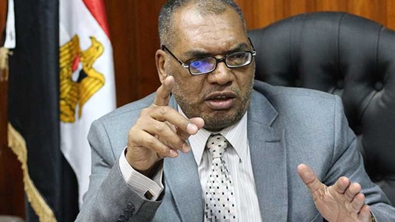 عميد أصول الدين :