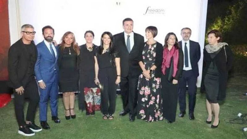 وزيرة السياحة تلتقي