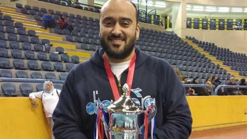 الطاولة يستعين بـ