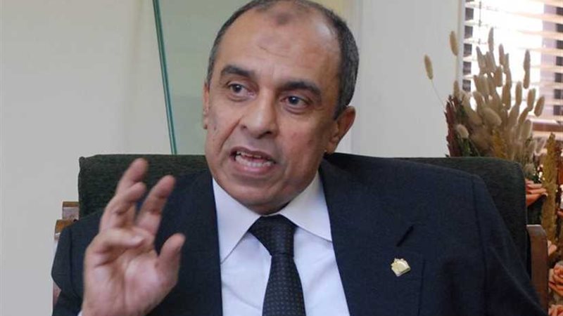 أبوستيت يحيل ملف