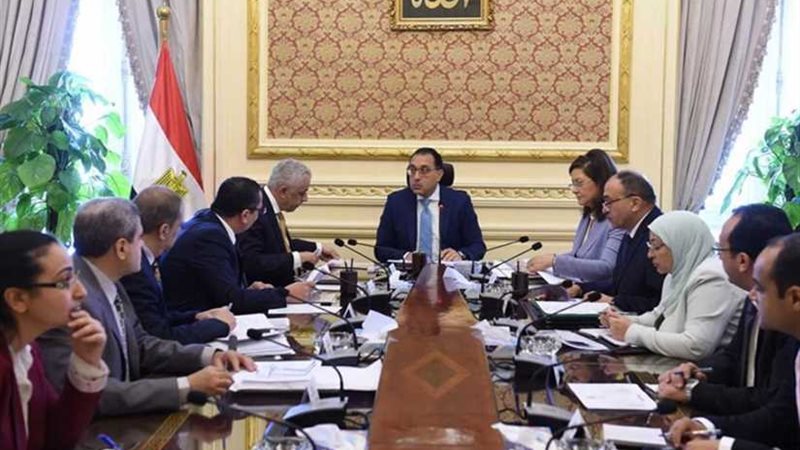 رئيس الوزراء يتابع