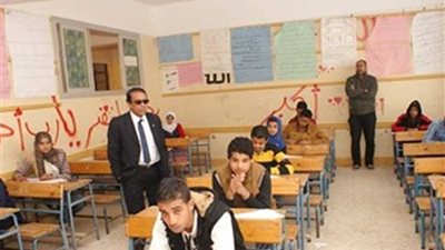 طلاب الإعدادية بالدقهلية يشكون صعوبة امتحان الهندسة