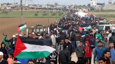 الصحة الفلسطينية: 305 شهداء ونحو 18 ألف جريح بغزة منذ بدء مسيرة العودة