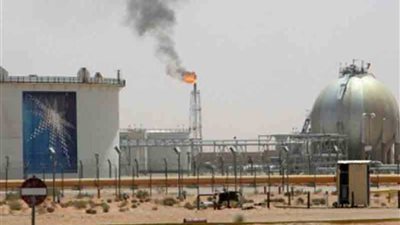 التحالف العربي: استهداف المنشآت النفطية السعودية يرقى إلى جرائم حرب