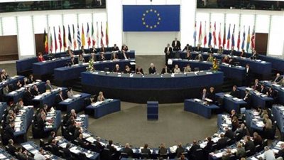 الاتحاد الأوروبي يغرّم 5 مصارف مليار يورو لتواطئها في تحديد أسعار عملات