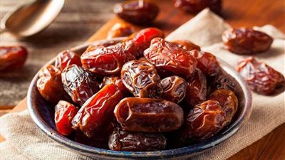 أطباء: 8 فوائد لتناول التمر من بينها الوقاية من السرطان