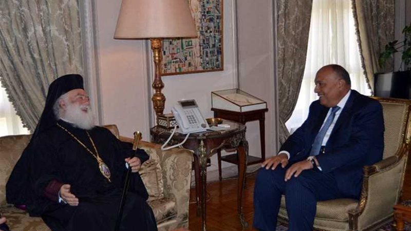 وزير الخارجية يستقبل