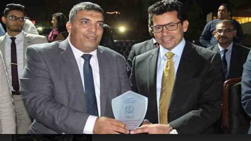 وزير الشباب يكرم