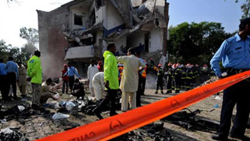 إصابة 20 شخصا في