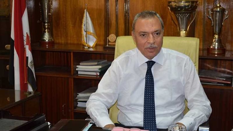 محافظ قنا يتفقد أعمال