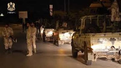 الجيش الليبي يحكم سيطرته من كوبري سوق الأحد إلى معسكر اليرموك (فيديو)