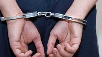 الداخلية تضبط عاطل ينتحل صفة صحفي ويستغل شعار صندوق مكافحة الإدمان