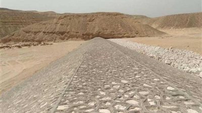 انتهاء أعمال حماية البنية الأساسية لوادي ايمو بساحل سليم من أخطار السيول