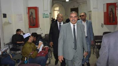 رئيس جامعة الأزهر يتفقد لجان الشفهي بكليات قطاع الدراسة