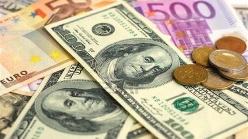 استقرار الدولار أمام