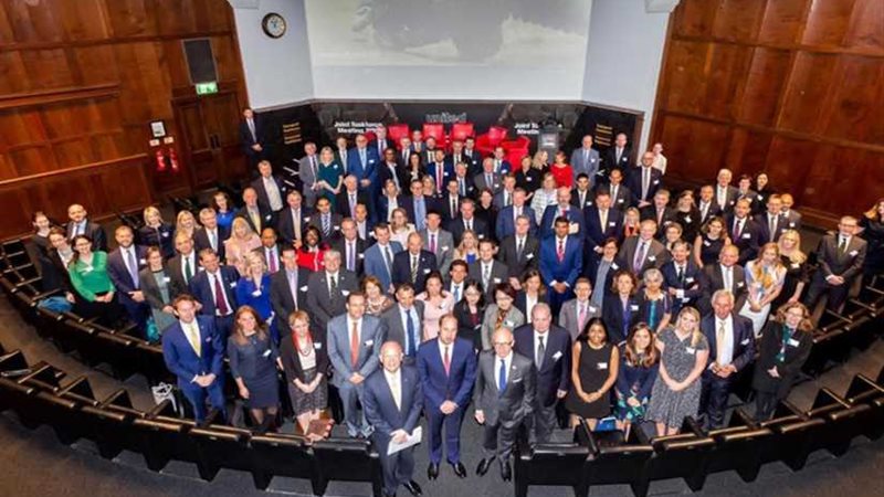 مصر للطيران تحارب