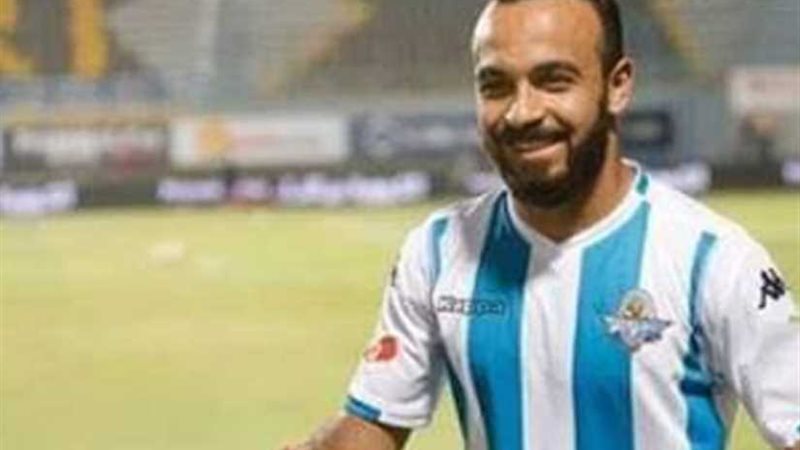 قفشة يشد من أزر صلاح