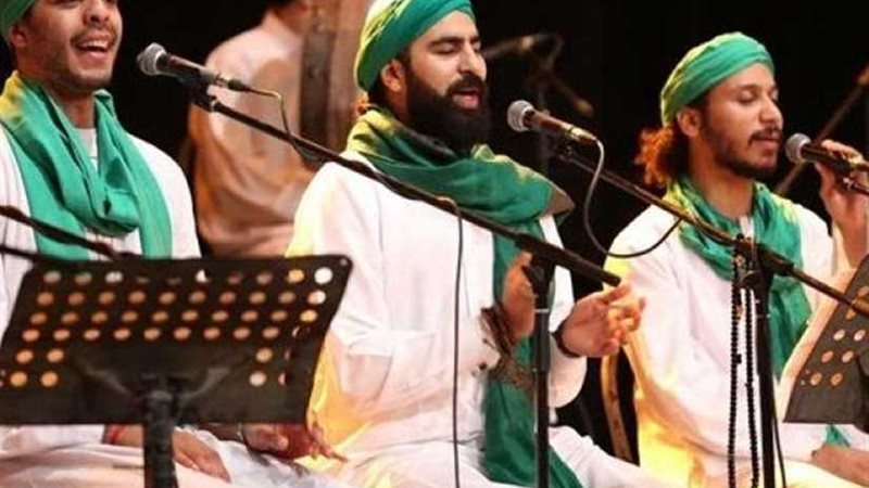 الحضرةللإنشاد تحيي