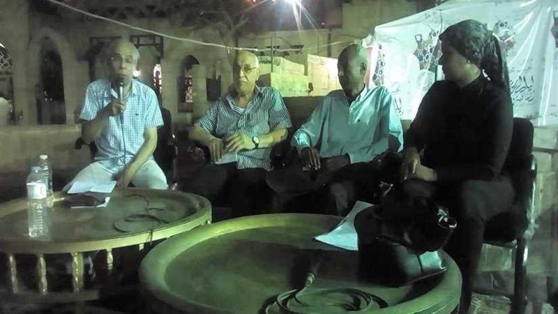 مشاهد عابرة لرجل