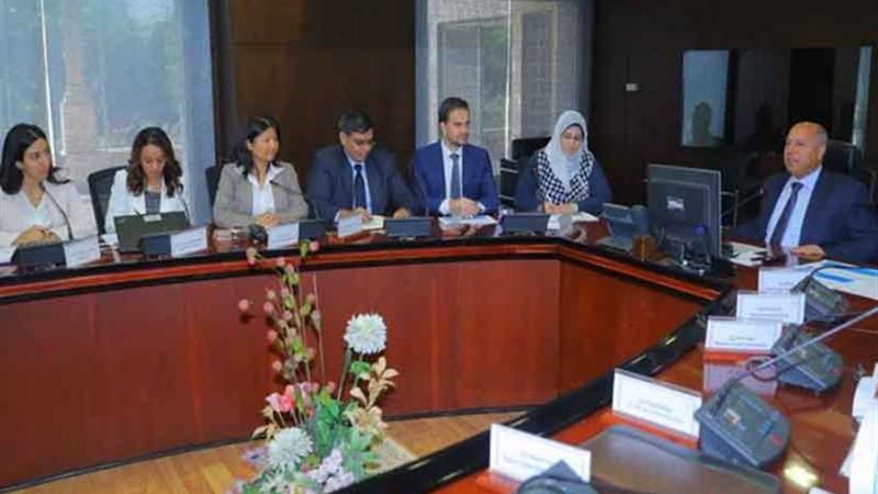 وزير النقل يبحث مع