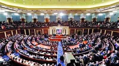 كبار المسئولين بالادارة الأمريكية يعتزمون إطلاع الكونجرس على تهديد إيران لحركة النفط