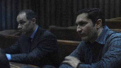 تأجيل محاكمة علاء وجمال مبارك في 