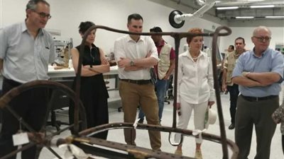 رئيس الشيوخ الكندي يزور المتحف المصري الكبير