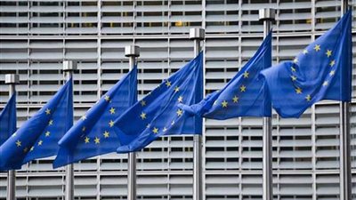 المفوضية الأوروبية: نتابع ما يجري في لندن بانتباه وعن كثب