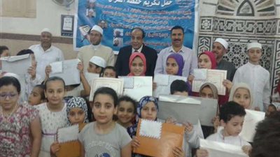 الخانكة تكرم 40 حافظاً للقرآن الكريم