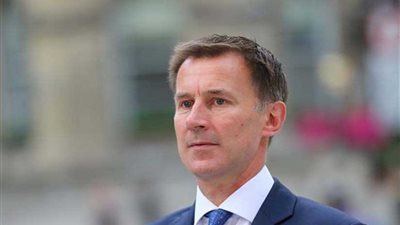 وزير خارجية بريطانيا يرجح بقاء ماي في منصبها خلال زيارة ترامب