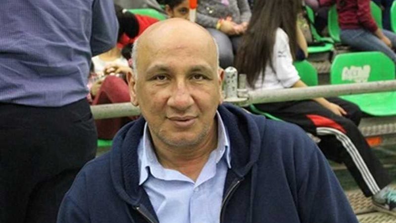 الطائرة يرسل تعليمات