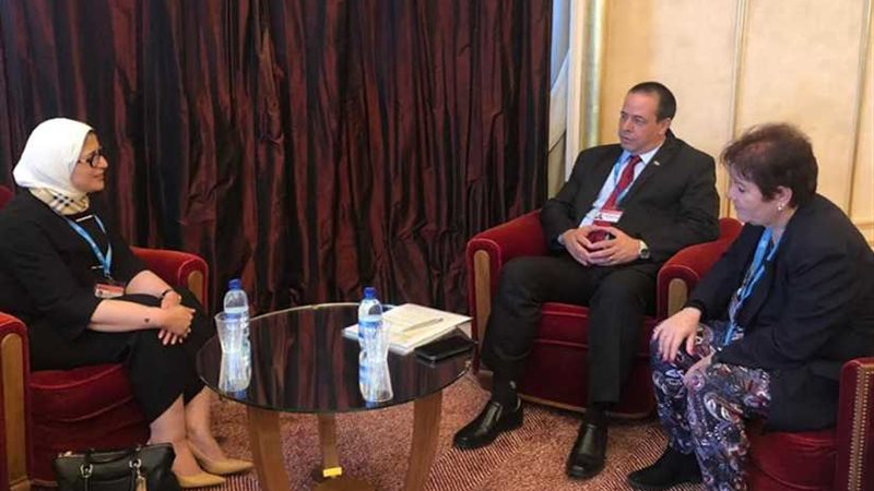 وزيرة الصحة تلتقي