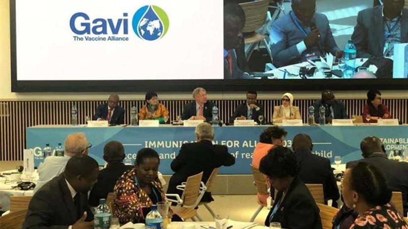 وزيرة الصحة تعقد