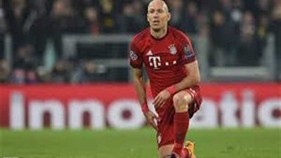 ليستر سيتي يقدم عرضا للهولندي أريان روبن