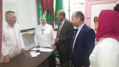 وكيل صحة البحيرة يتفقد غرفة الإجهاد الحراري بحميات دمنهور (صور)
