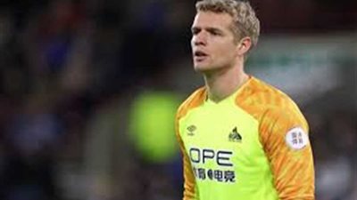 إيفرتون يضم لوسل حارس مرمى هدرسفيلد تاون لمدة 3 سنوات