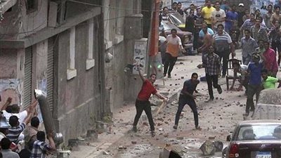 مشاجرة بالطوب بين عائلتين بالمنيا بسبب لعب العيال