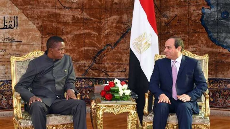 الرئيس السيسي يناقش