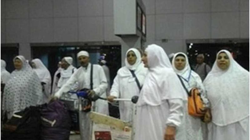 نقل 5000 معتمر من